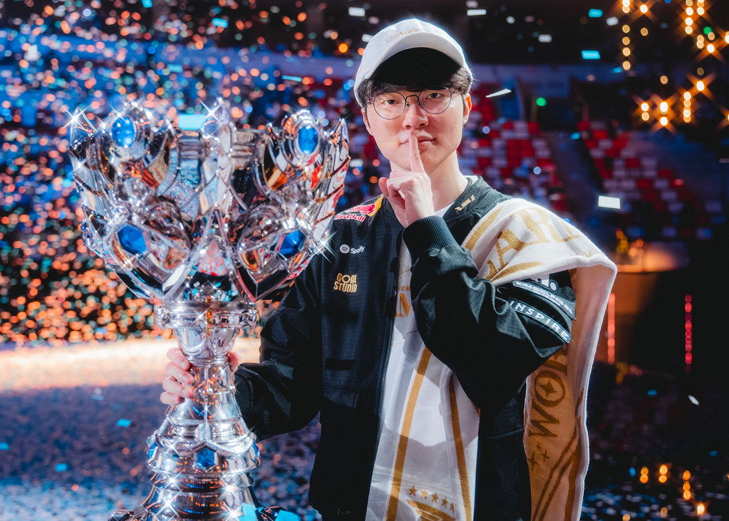 Cover image for ส่องประวัติ T1 Faker พระเจ้าแห่งวงการ League of Legends
