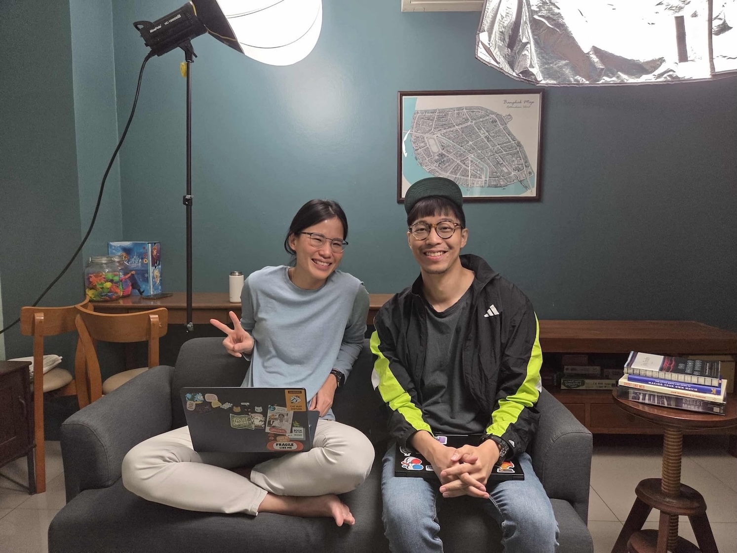 ไม่มีงานประจำงานไหนที่คุ้มค่ากับการพลาดช่วงเวลาสำคัญของชีวิต นั่นคือเหตุผลที่ทำไมเราถึงเลิกคิดกลับไปทำงานประจำ